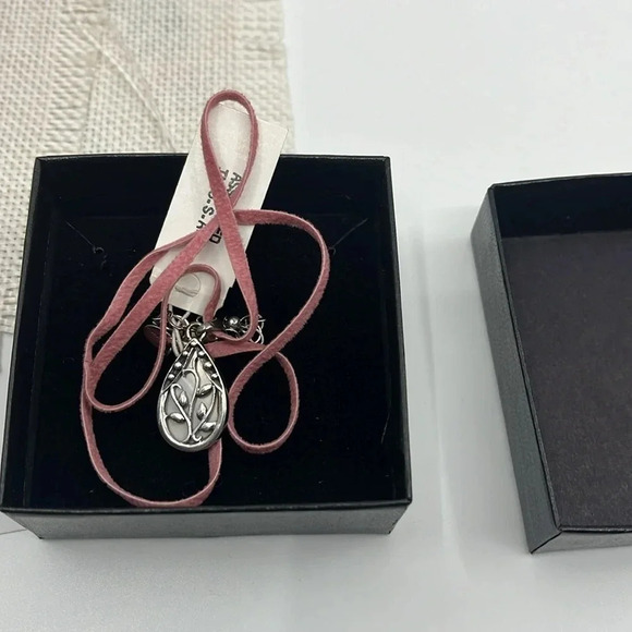 Elegant Pink Necklace with 925 Sterling Silver Teardrop Pendant - 16" - Picture 14 of 14